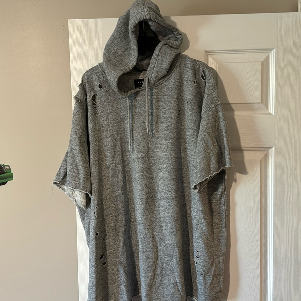 Men’s XL Pac Sun short sleeve hoodie
